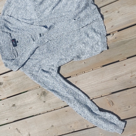 Cardigan - Picture 2 of 5